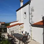 Ana Apartment Cres