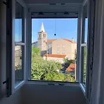 Ana Apartment *