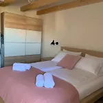 Apartment Ana